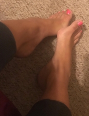 Legs & Feet