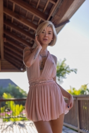 Blond krátkovláska