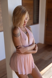 Blond krátkovláska